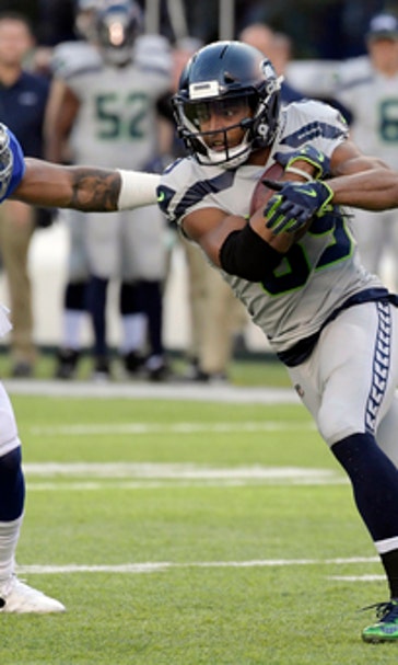 Seattle WR Doug Baldwin pushed assistant coach during game